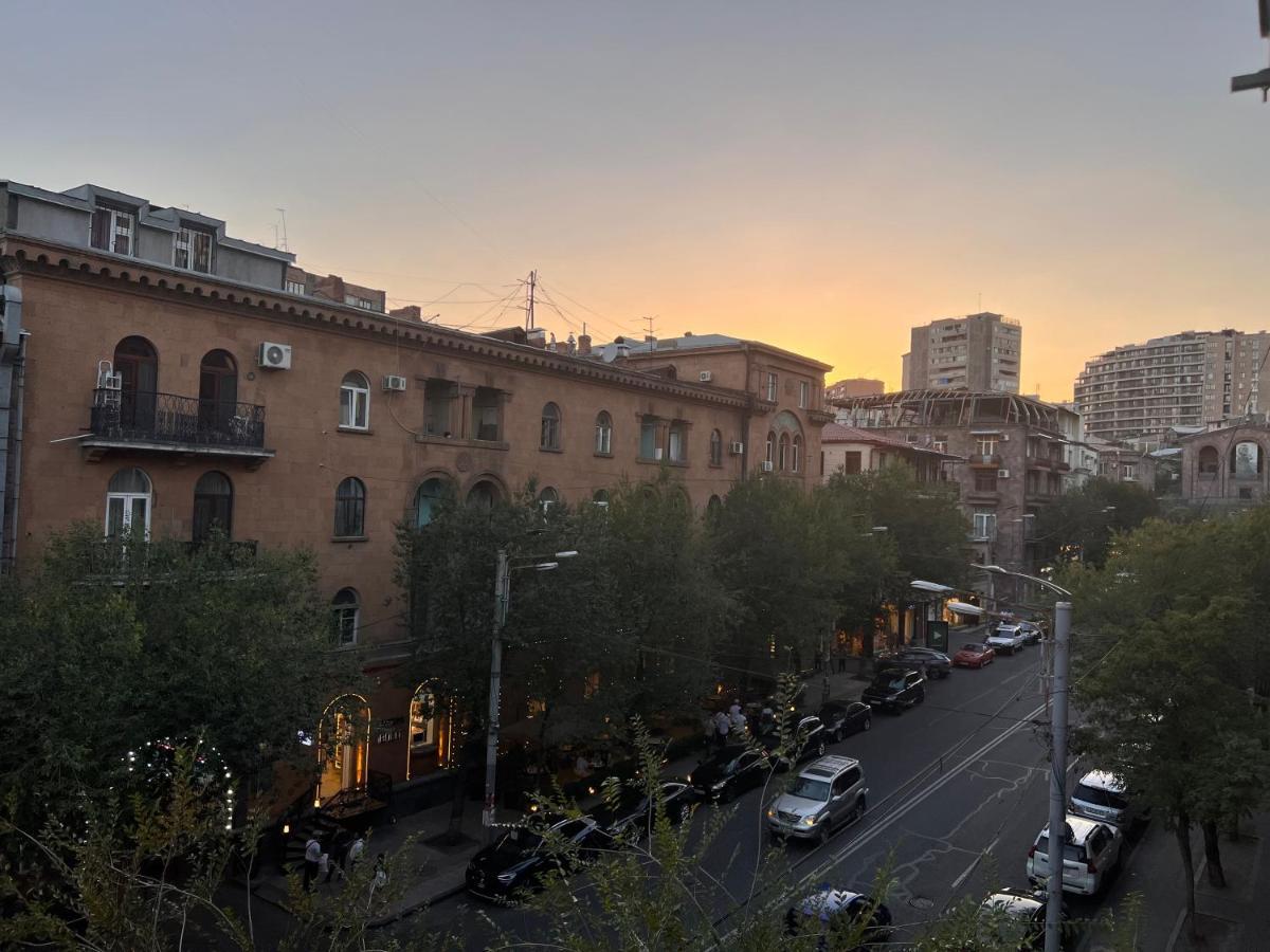 Tumanyan Apartments Єреван Екстер'єр фото